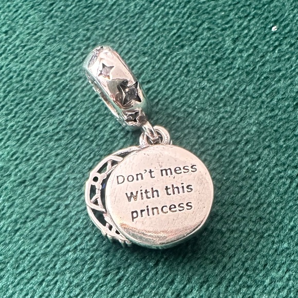 NWOT Pandora x Star Wars Princess Leia Bilayer Dangle Charm 799251C01 - Picture 6 of 16